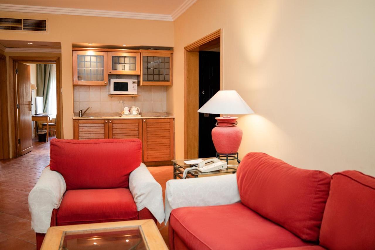 Sharm Dreams Vacation Club - Aqua Park Hotell Eksteriør bilde A living room with a kitchenette